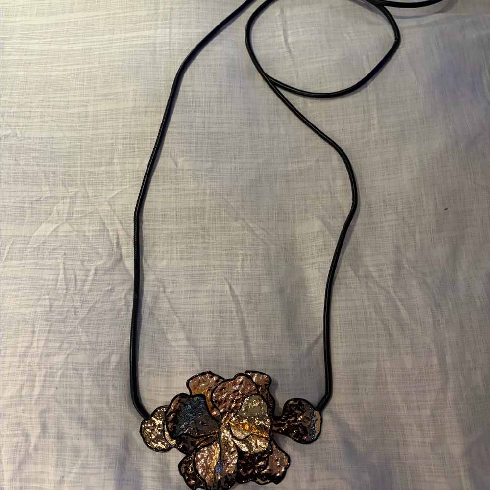 Elegant Zara Floral Pendant Necklace